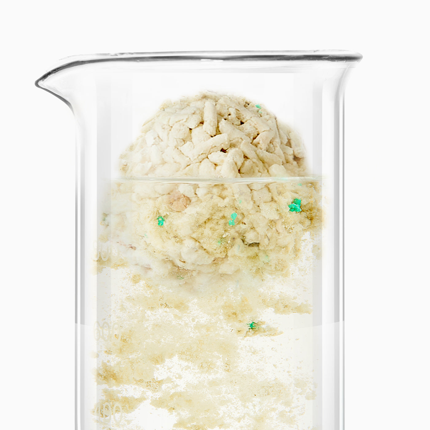 Clump+ Tofu Mixed Cat Litter environmentally friendly and water-soluble, flushable for easy disposal without clogging the toilet