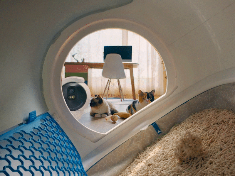Purobot Ultra Automatic Cat Litter Box automatically cleans cat waste after each use, ensuring a hygienic, hands-free experience