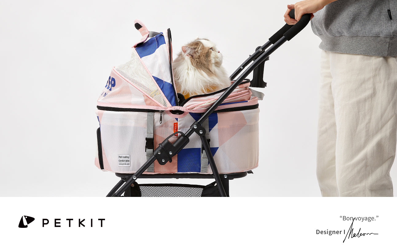 Bon Voyage Pet Stroller creates a calm and protected riding space for cats, supporting stress-free outdoor exploration