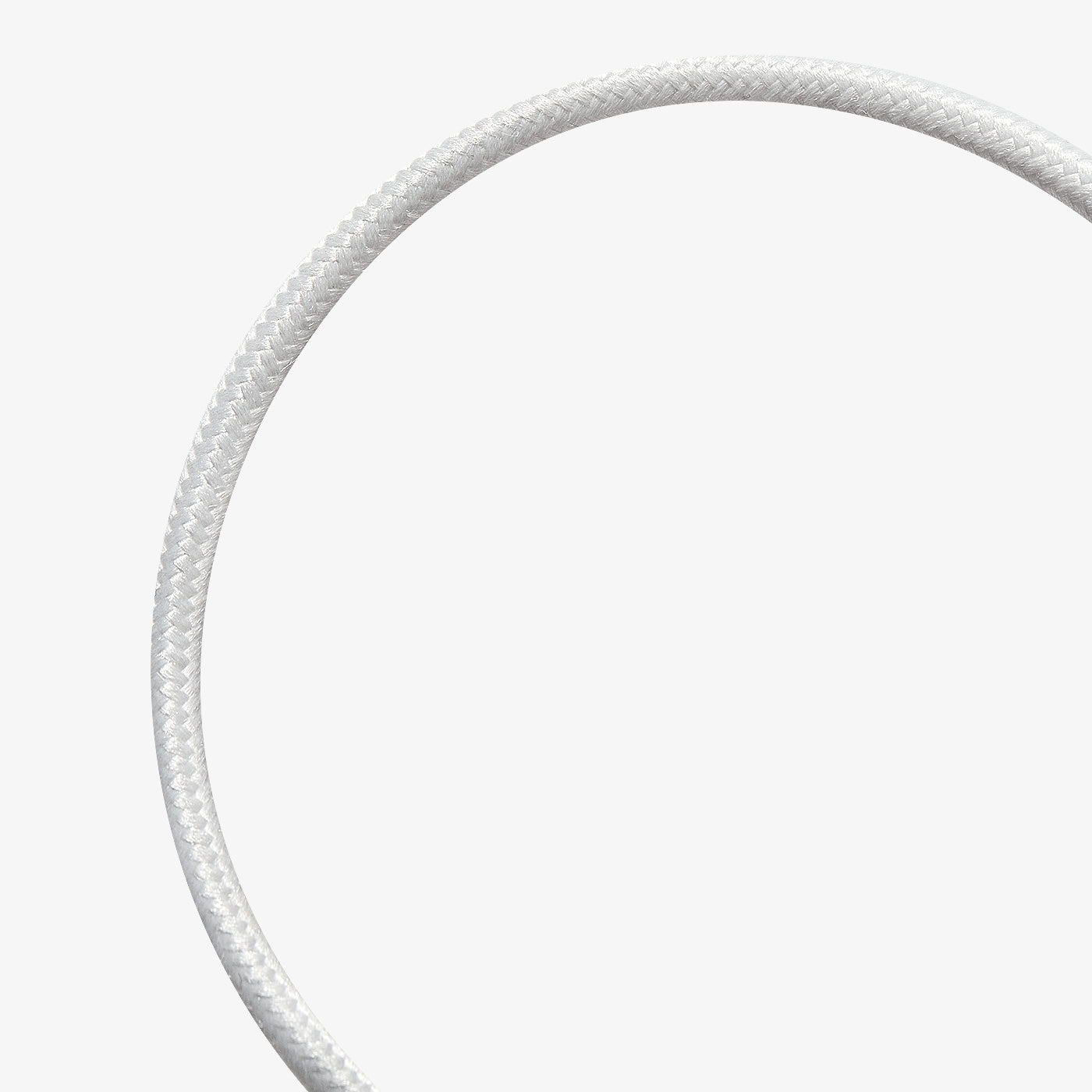 EverSweet 3 Pro UVC Pet Water Fountain with bite-resistant nylon braided power cord for added safety