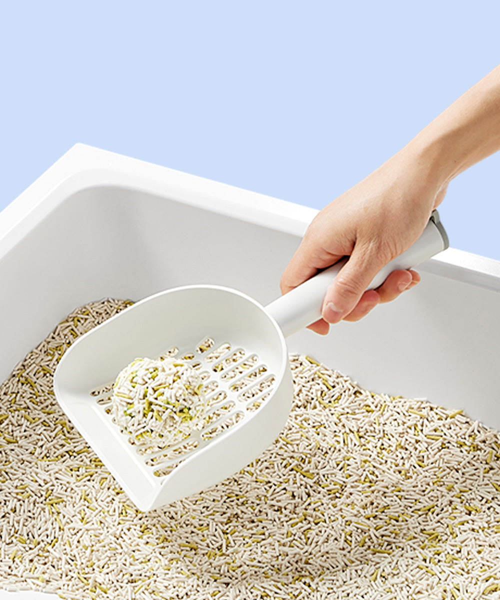 Urine Monitor Cat Litter forming tight clumps quickly to reduce residue and simplify daily cleaning