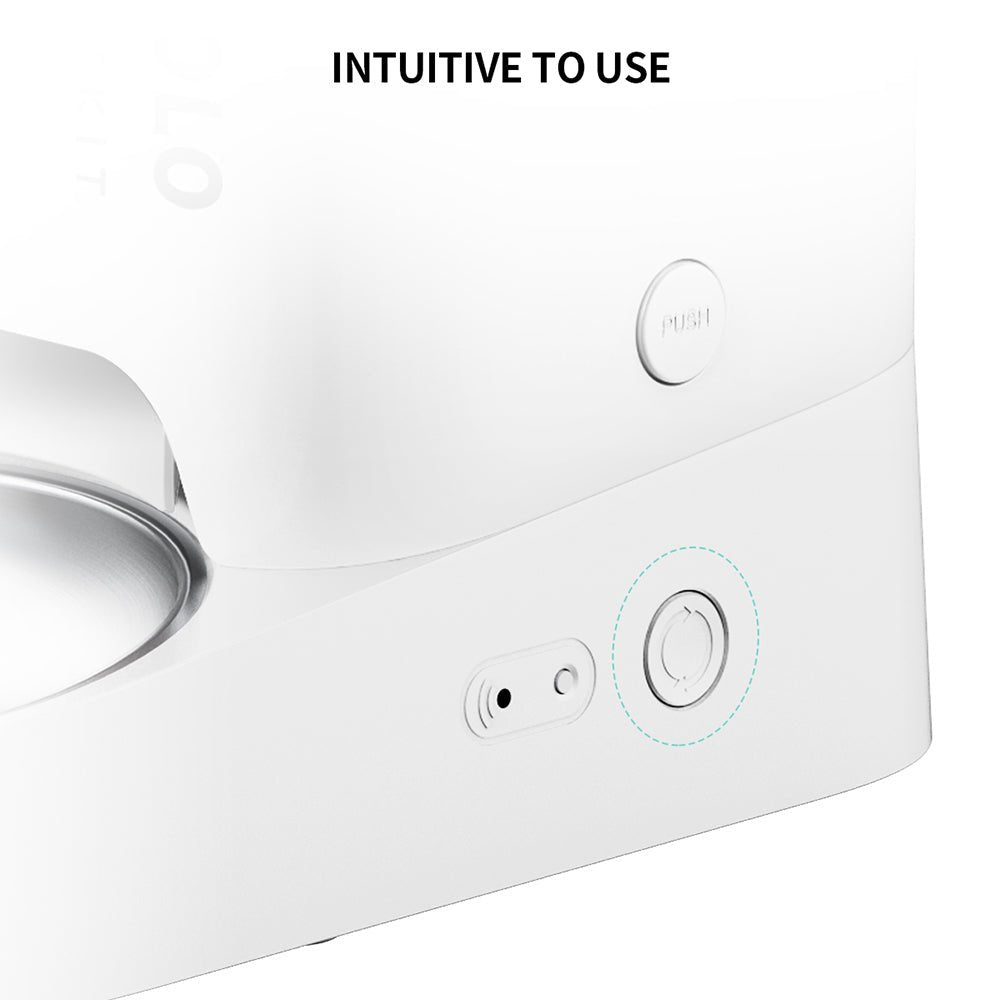 Fresh Element Solo automatic cat feederwith intuitive manual feeding button for easy operation